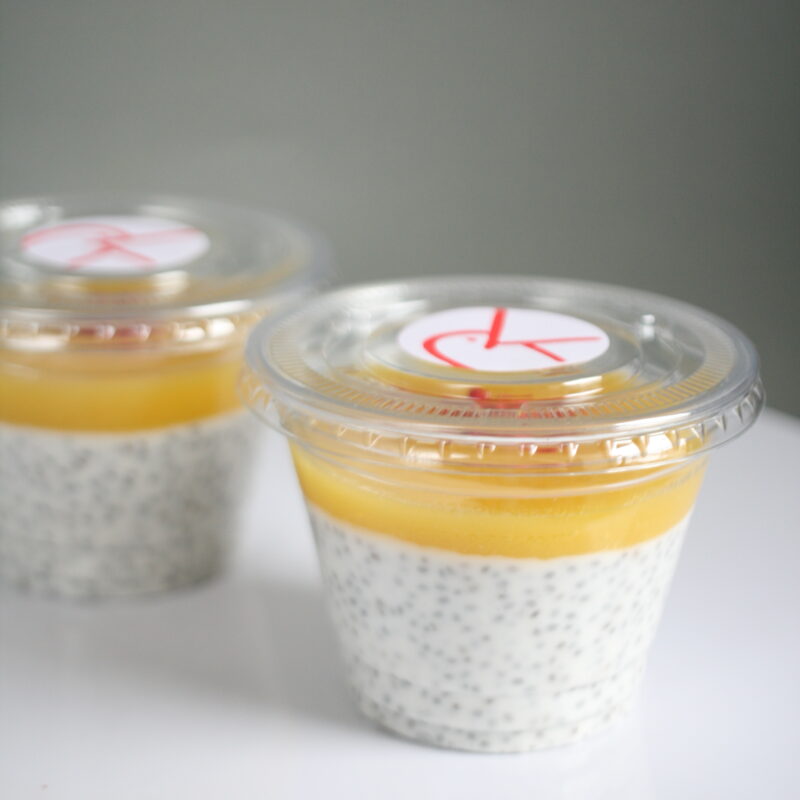 Chia – mango dessert
